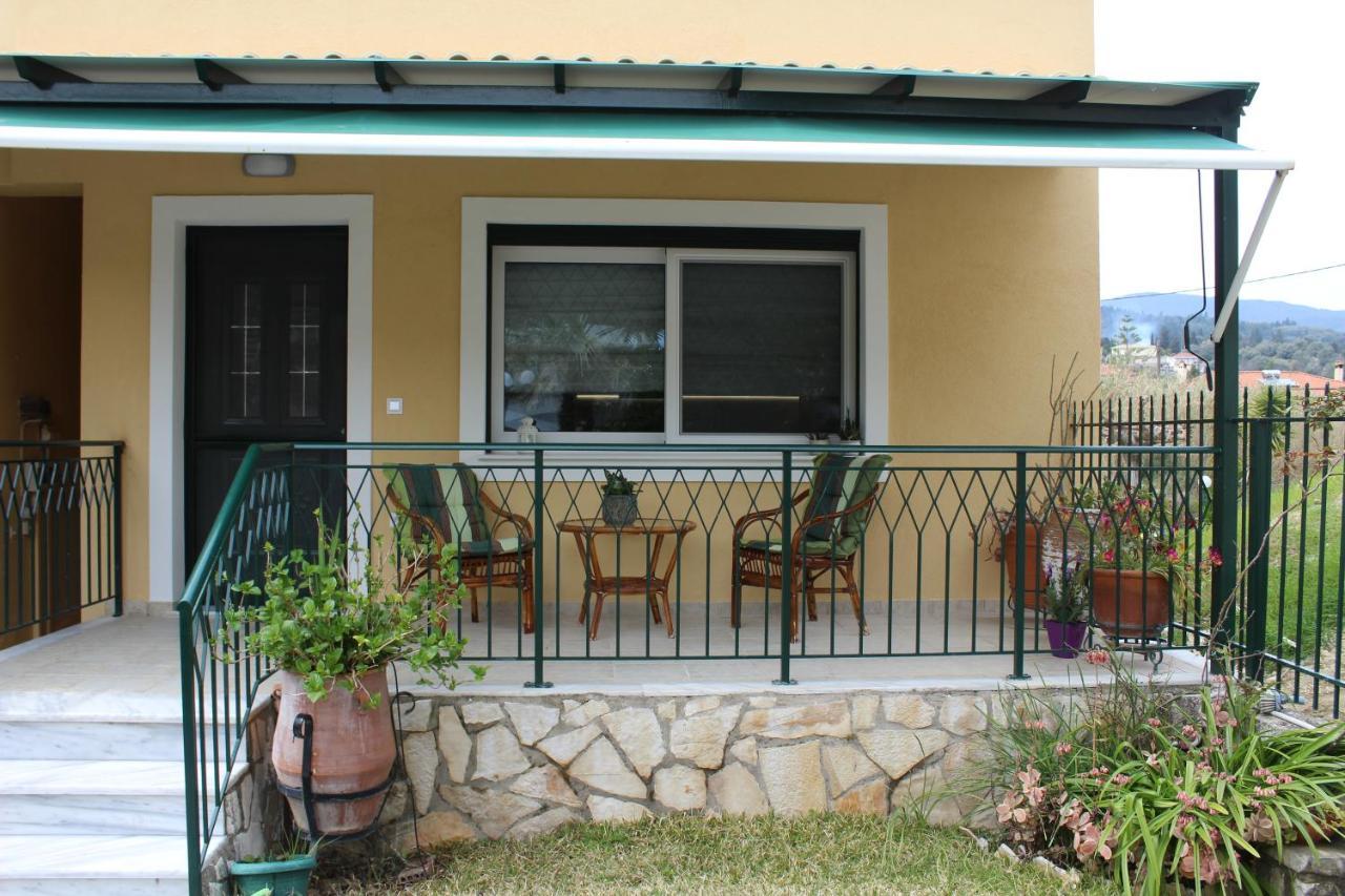 Casa Trizoni Nikiana Apartment Bagian luar foto